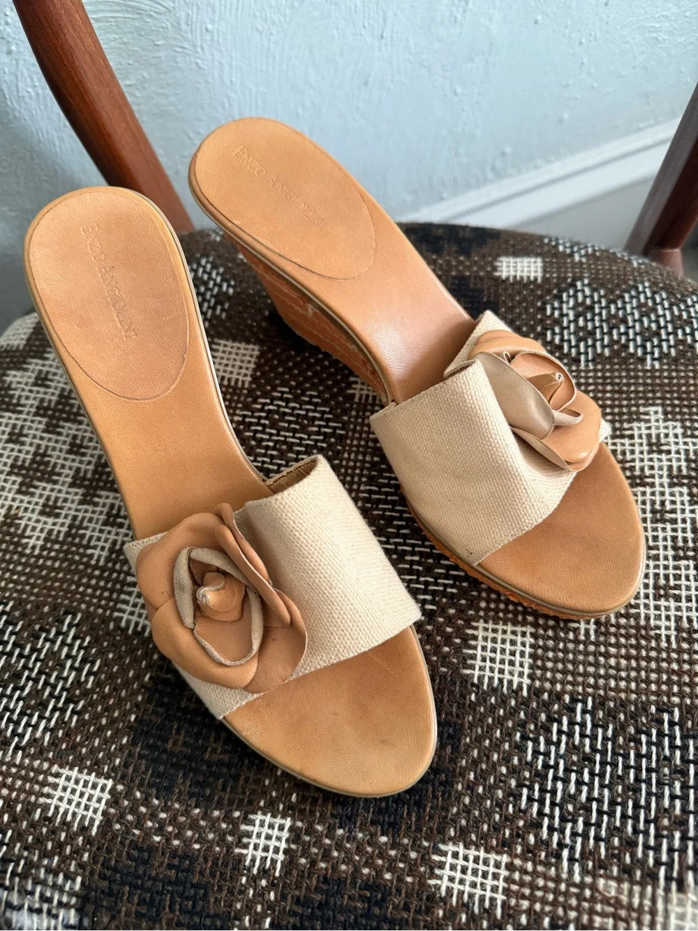 Enzo Angiolini Womens 10 Ealevon Cream Orange Slip On Open Toe Wedge Sandal